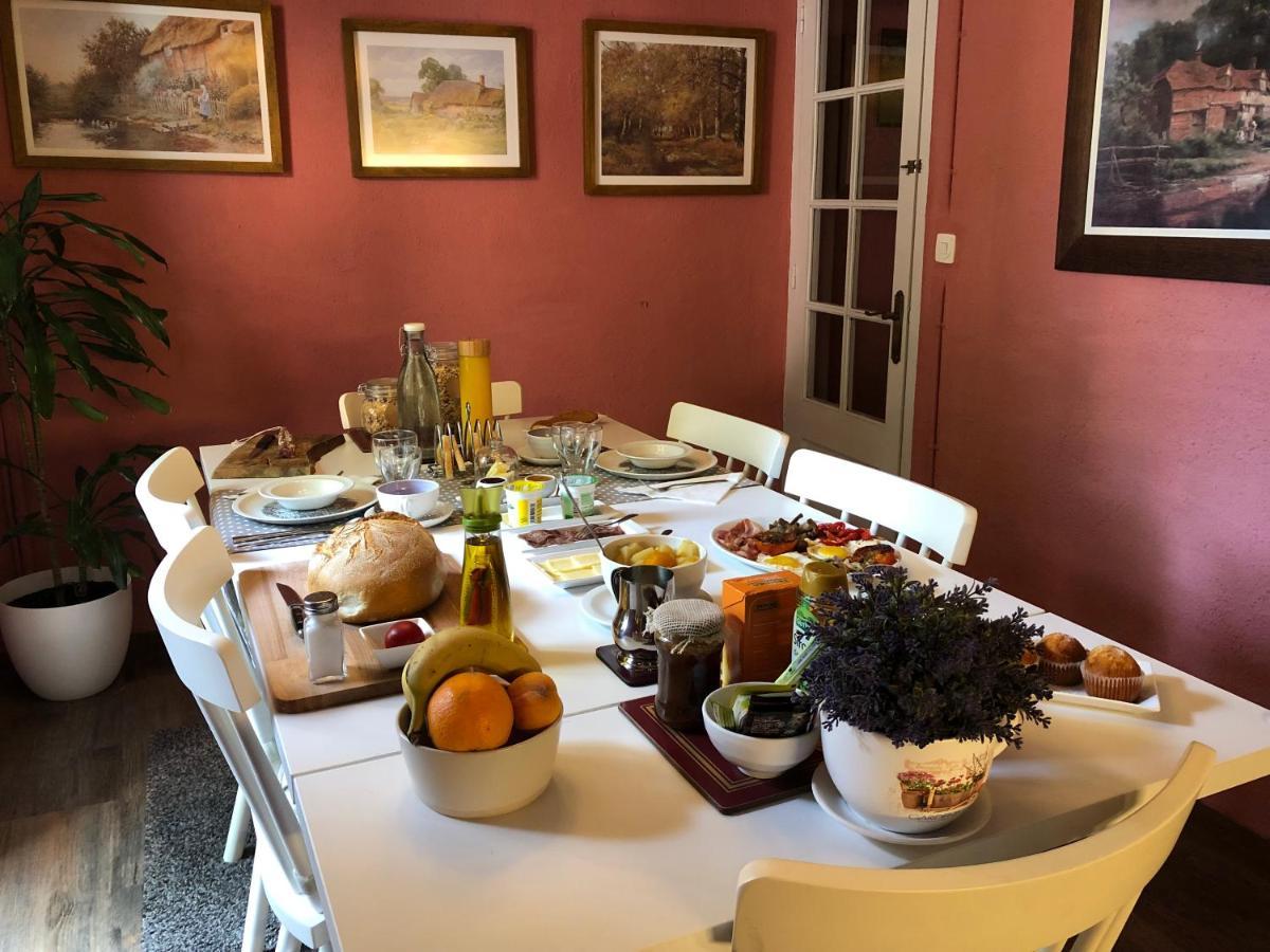Escloper B&B Sant Juliá de Vilatorta Eksteriør billede