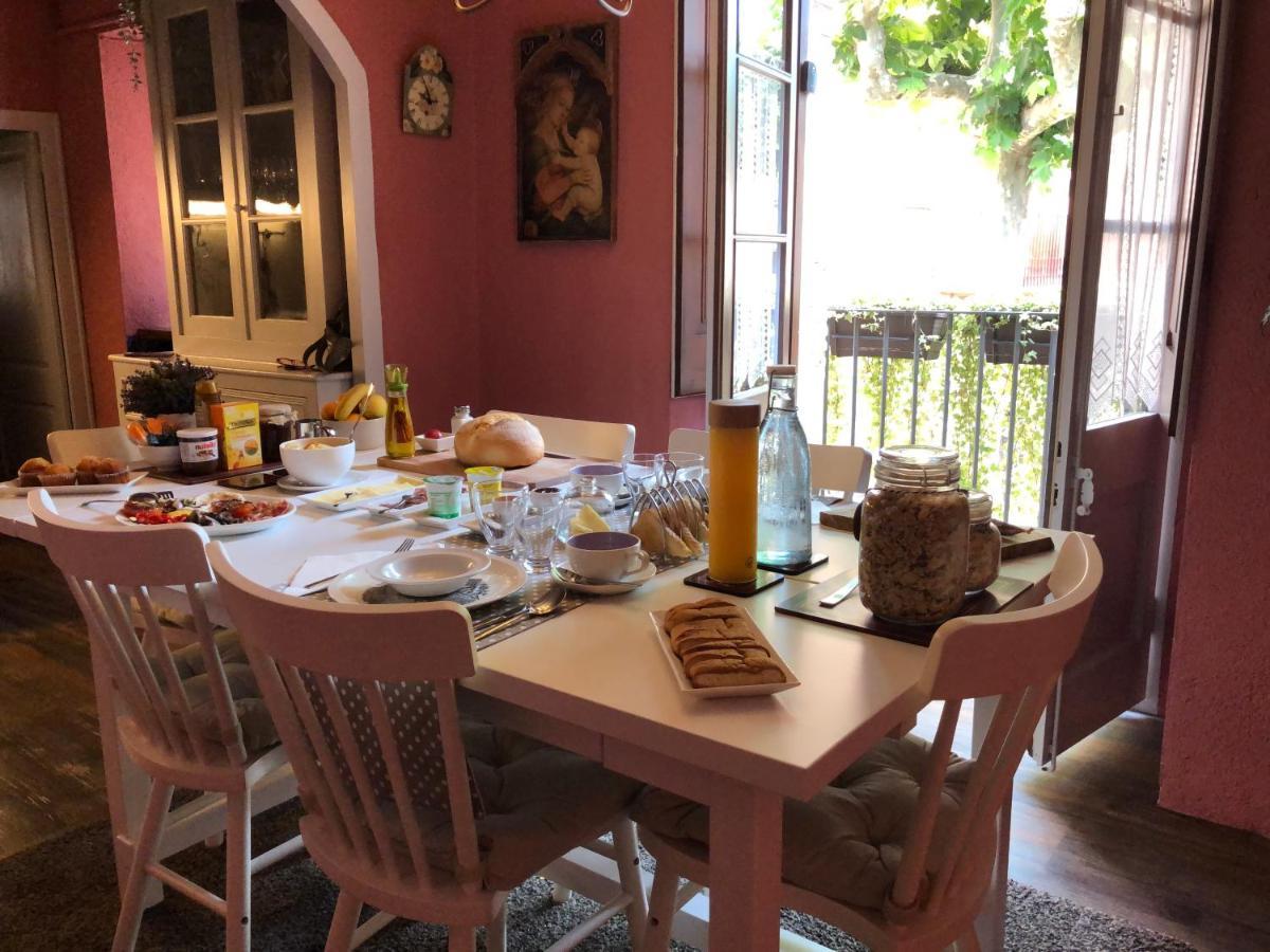 Escloper B&B Sant Juliá de Vilatorta Eksteriør billede